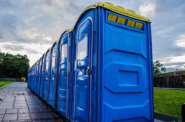 Best Porta potty delivery and setup  in Lawrence, IN